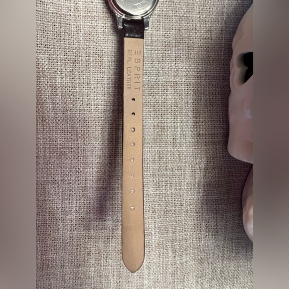 Authentic Esprit Women Leather Watch - Picture 10 of 12